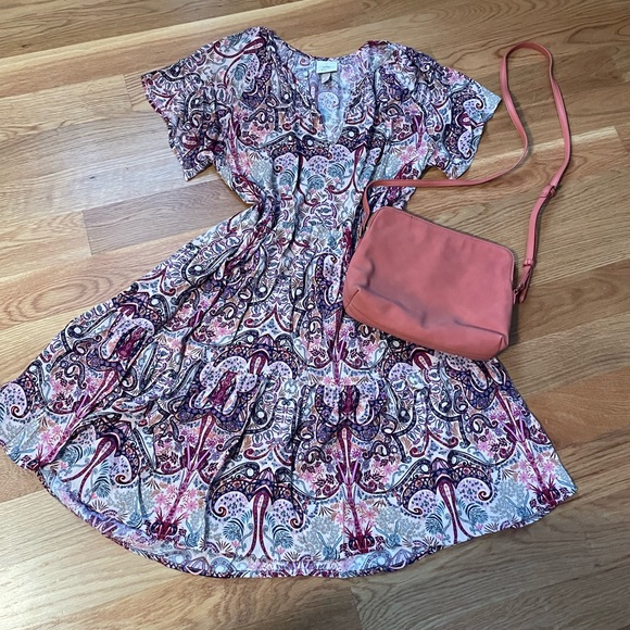 Dress size medium - Picture 5 of 5